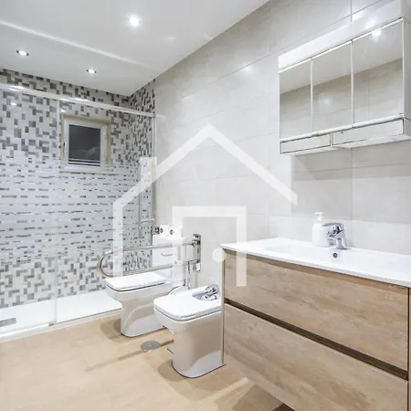 Atico Quintana Ii - Con Terraza, En El Centro Con Wifi Y Garaje Apartmán Oviedo