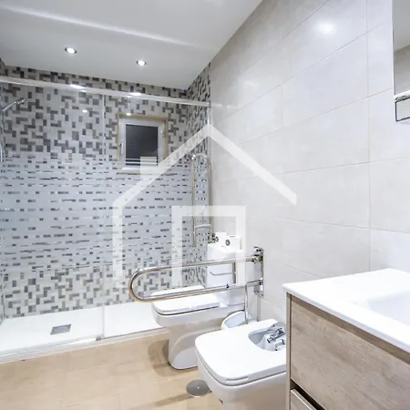 Atico Quintana Ii - Con Terraza, En El Centro Con Wifi Y Garaje Apartmán