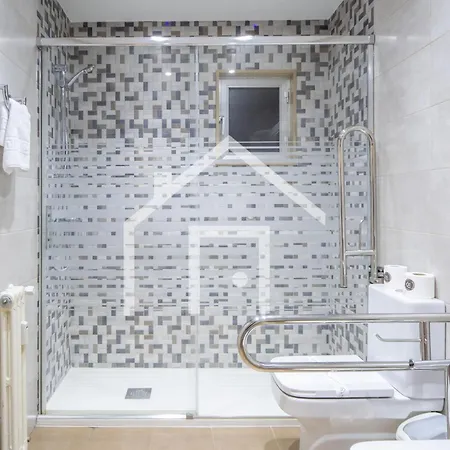 Atico Quintana Ii - Con Terraza, En El Centro Con Wifi Y Garaje 公寓