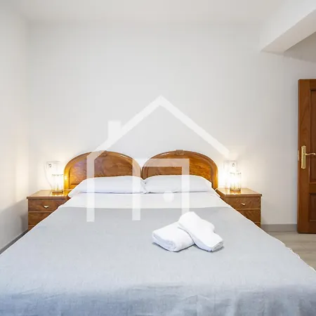 Atico Quintana Ii - Con Terraza, En El Centro Con Wifi Y Garaje Apartmán